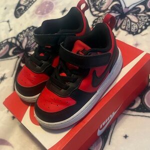 Nike Kids' Red and Black Court Boroughs Low Recrat